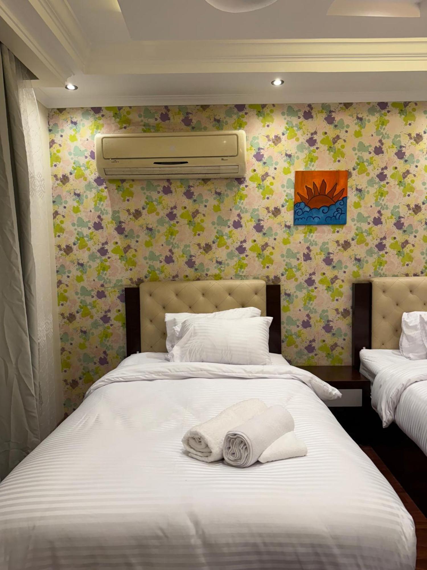 Grand Pyramids Apartment Cairo