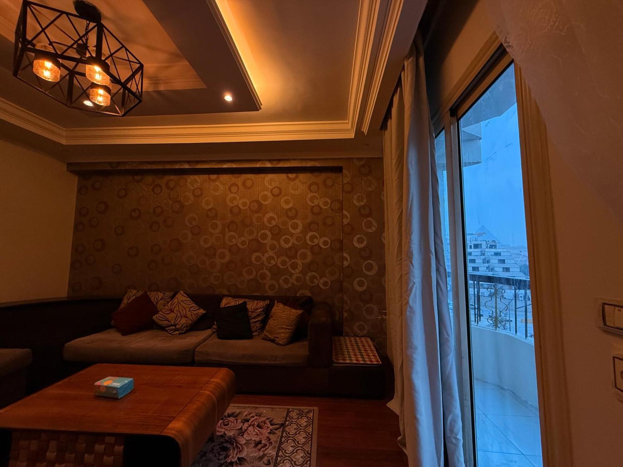 Grand Pyramids Apartment Cairo