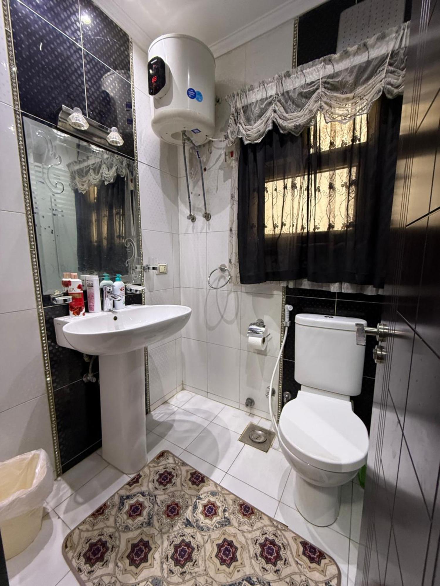 Grand Pyramids Apartment *